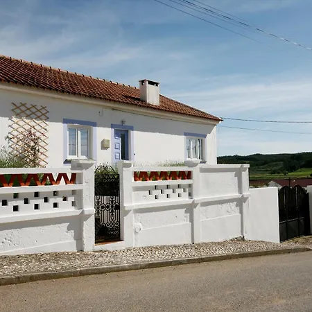 Casa Alfazemas Daire *