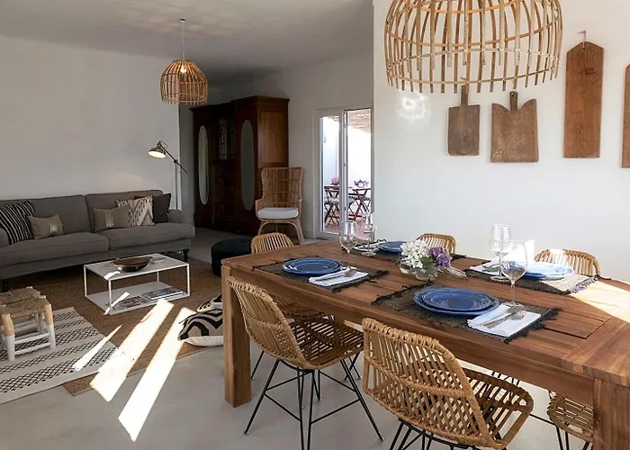 Casa Alfazemas 公寓